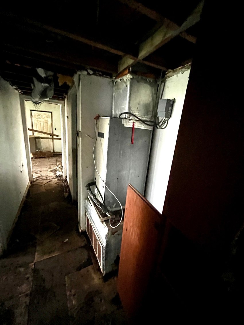 Image for 128 W. Highland Drive Absolute Auction