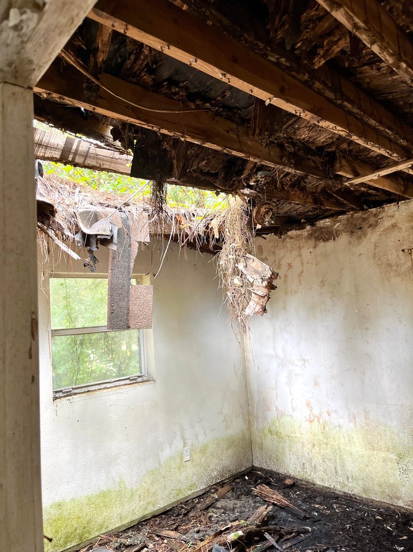 Image for 128 W. Highland Drive Absolute Auction