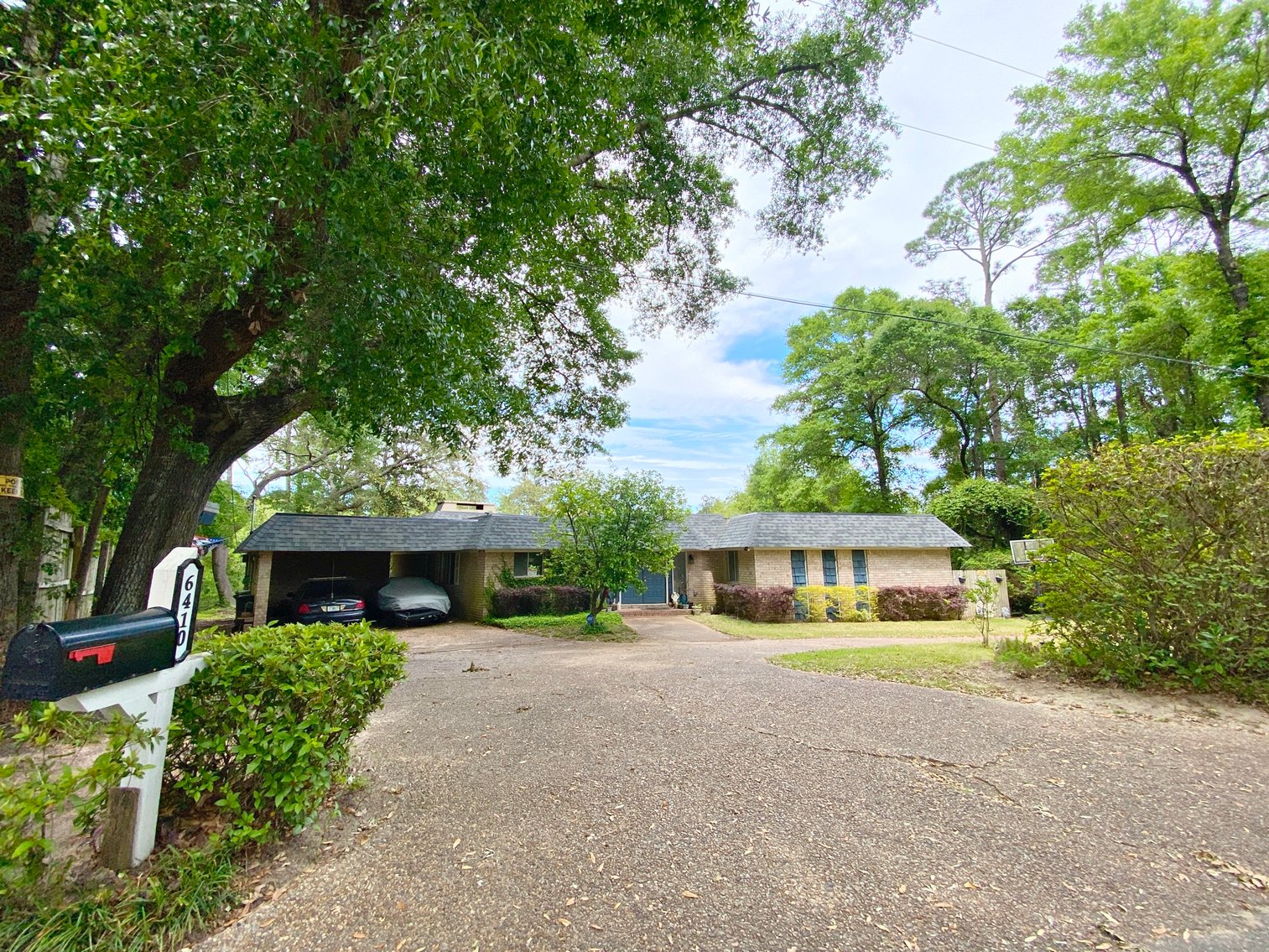 Image for Fabulous Brick Home on Carpenters Creek