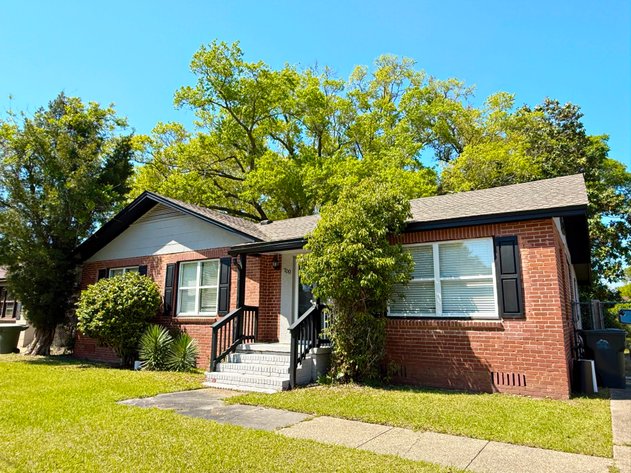 Image for 700 W. Hernandez St - North Hill