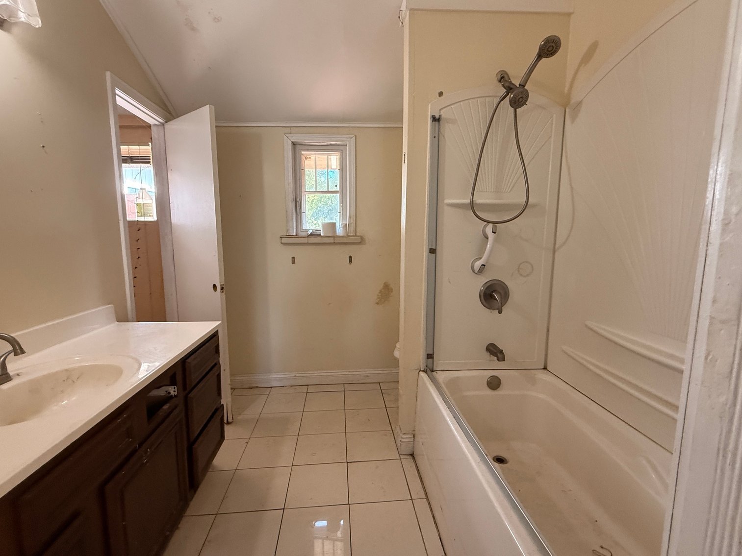 Image for 115 W. Wright St. Prime Downtown Pensacola FL Location