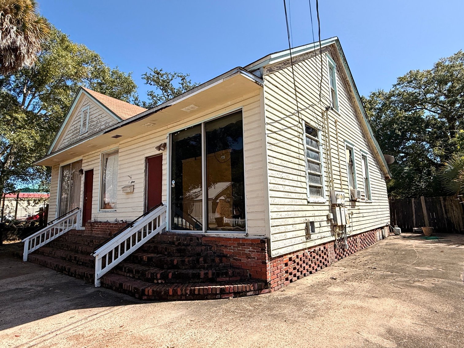 Image for 115 W. Wright St. Prime Downtown Pensacola FL Location