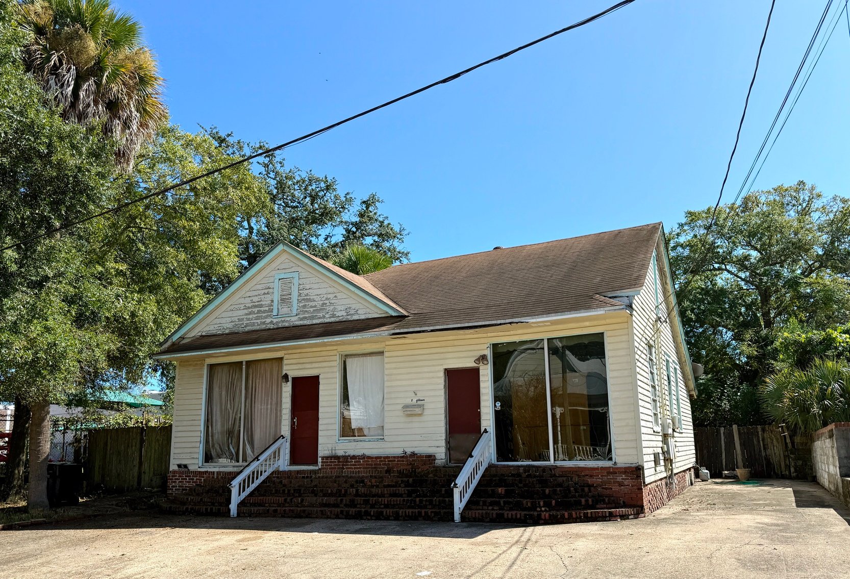 Image for 115 W. Wright St. Prime Downtown Pensacola FL Location