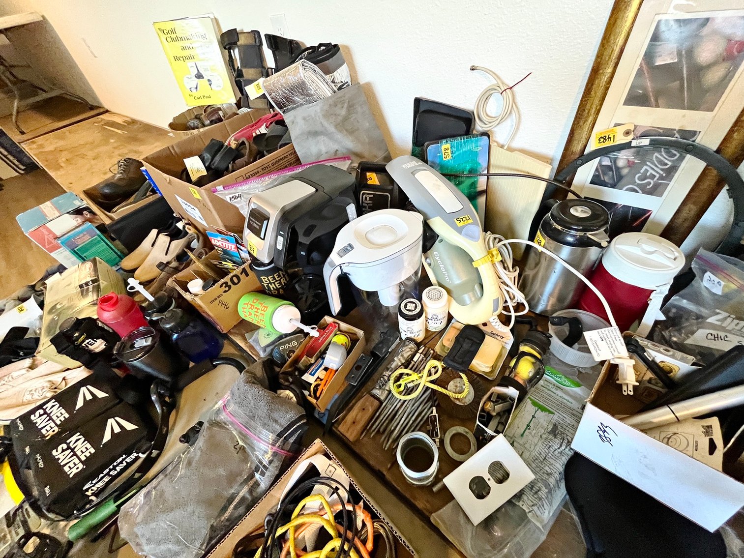 Image for Bulk Reseller Lot – No Sales & Abandoned Auction Items (Tools, Electronics, Golf & Household)