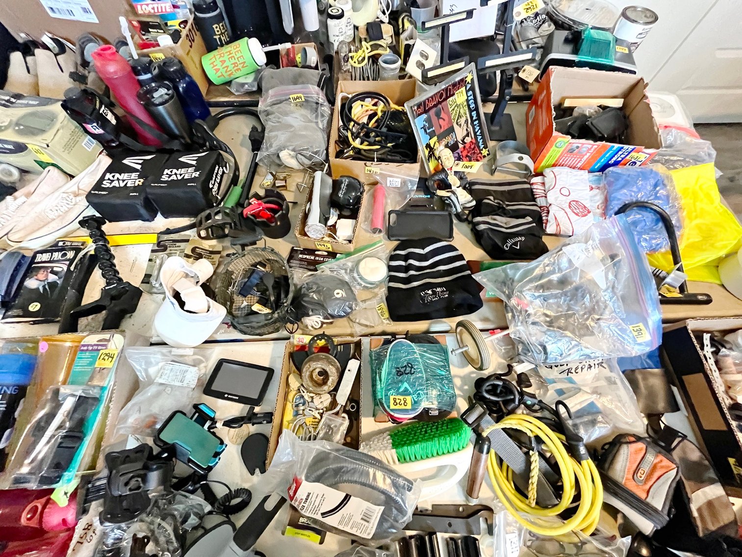 Image for Bulk Reseller Lot – No Sales & Abandoned Auction Items (Tools, Electronics, Golf & Household)