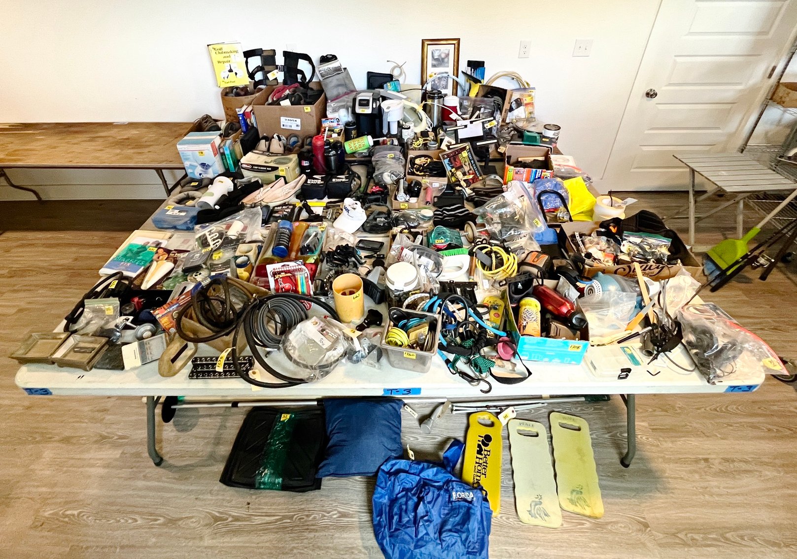 Image for Bulk Reseller Lot – No Sales & Abandoned Auction Items (Tools, Electronics, Golf & Household)