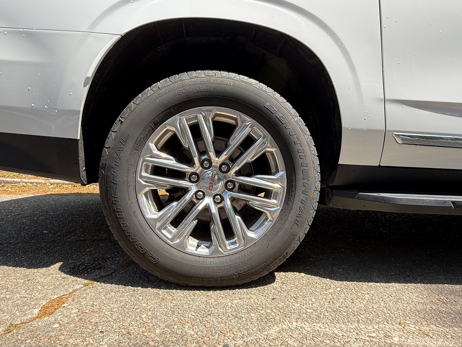 Image for 2022 GMC Yukon XL SLT 4WD – V8, Leather, 3rd Row, Loaded SUV