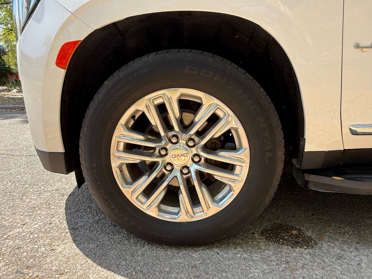 Image for 2022 GMC Yukon XL SLT 4WD – V8, Leather, 3rd Row, Loaded SUV