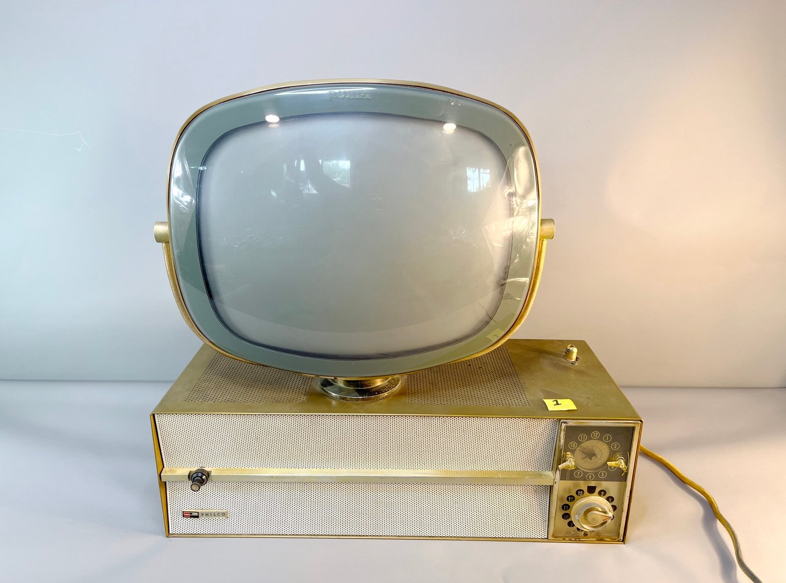 Image for Vintage Americana Collectibles Treasure Trove