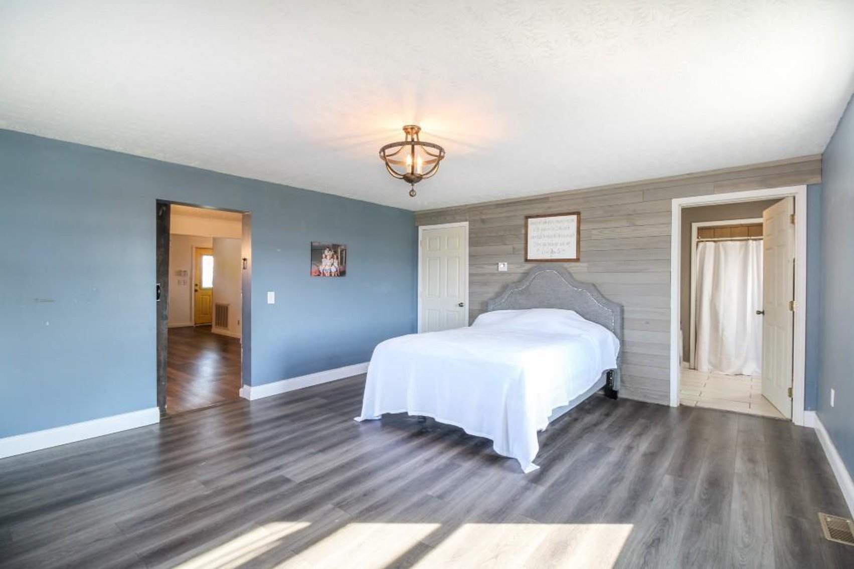 Image for Real Estate Auction ONLINE