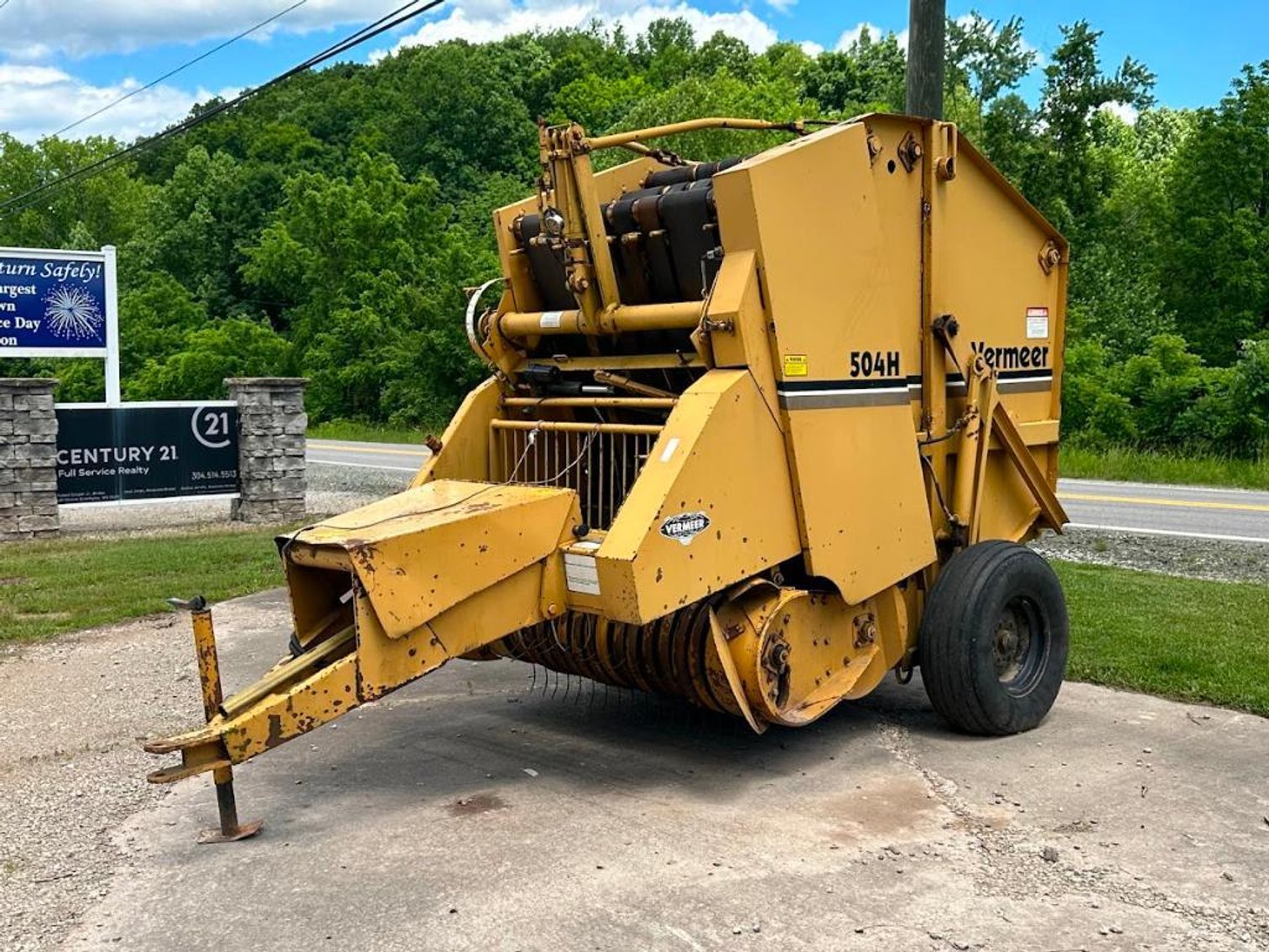 Image for 3 Lot Equipment Auction ONLINE*Sawmill*Round Baler* Livestock Trailer*