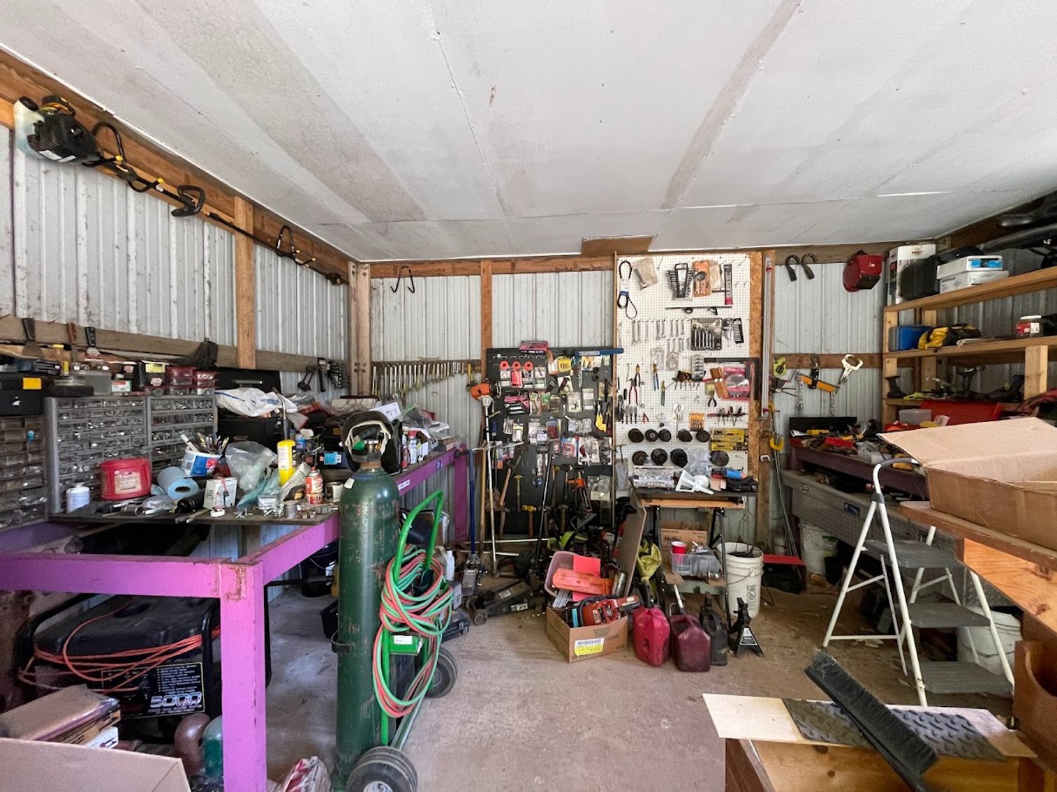 Image for LIVE FARM AUCTION w/ Real Estate & Personal Property