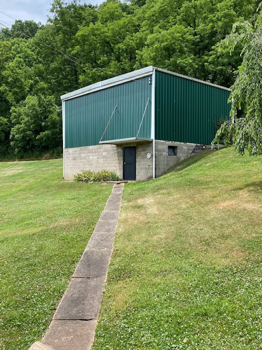 Image for HENNEN TRUST ABSOLUTE REAL ESTATE AUCTION