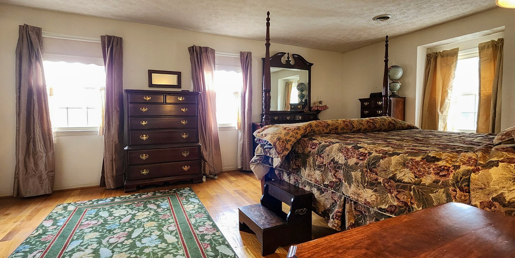 Image for 3,700 Sq.Ft. 5BR 3.5BA starting at $285k