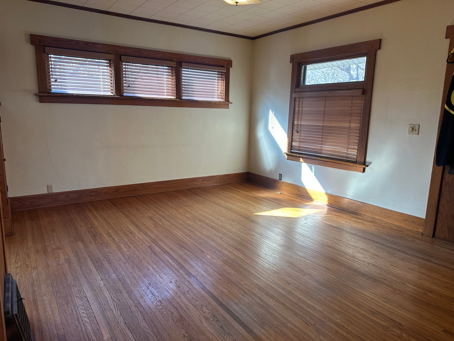 Image for 313 S Fulton Street, Newell!
