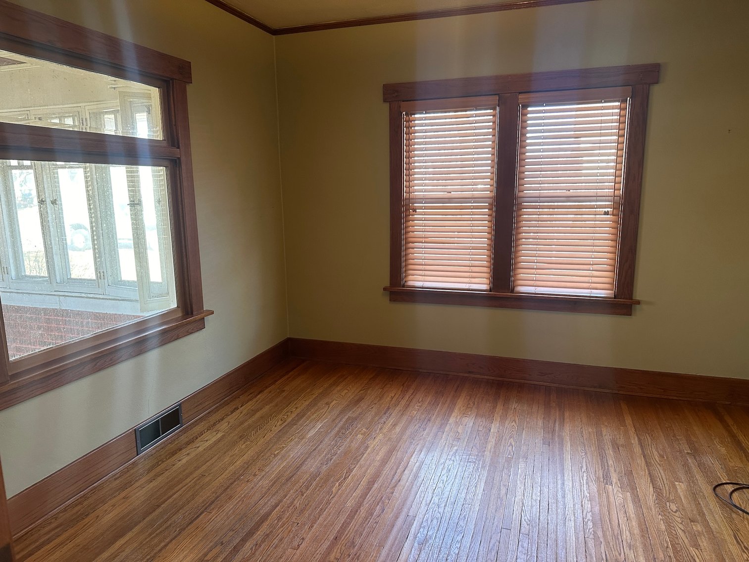 Image for 313 S Fulton Street, Newell!