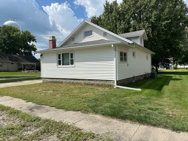 Image for 314 Chestnutt Avenue, Lytton!