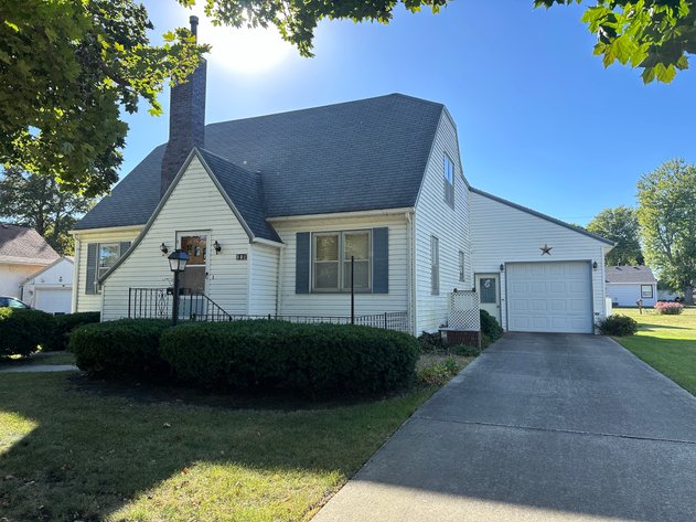 Image for 210 W Main Street, Early!