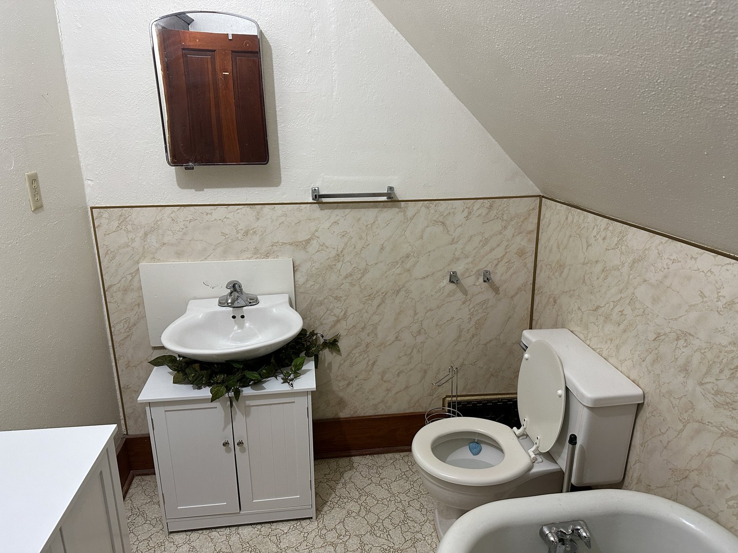 Image for 1103 Robbins Street, Sac City!