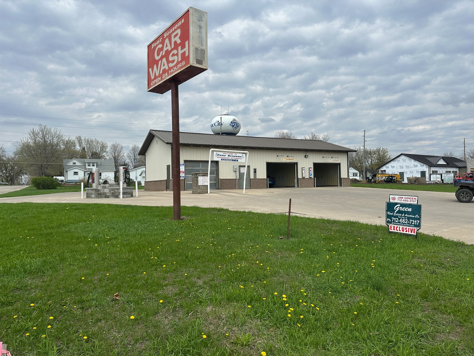 Image for Four Seasons Car Wash For Sale!