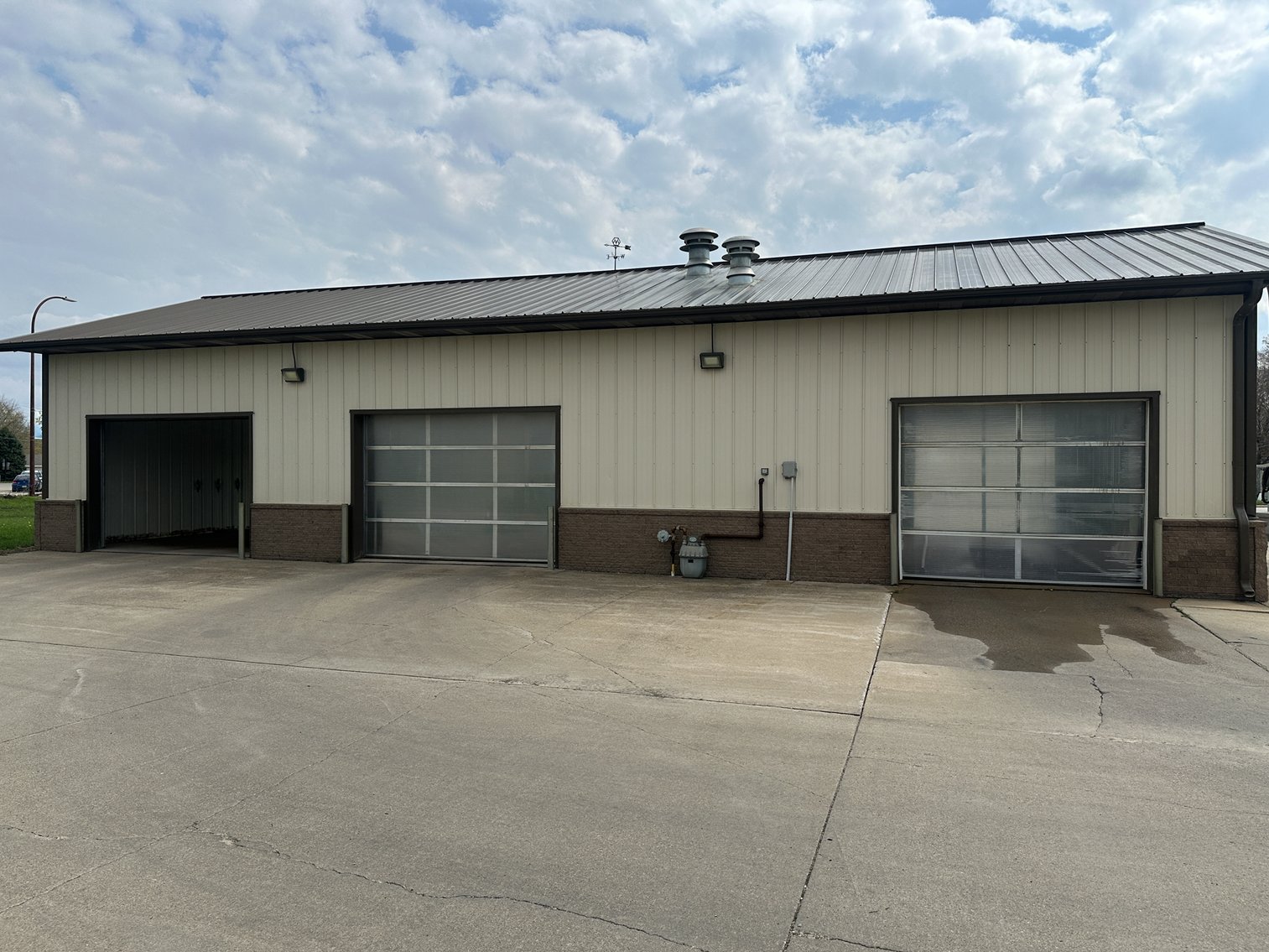Image for Four Seasons Car Wash For Sale!