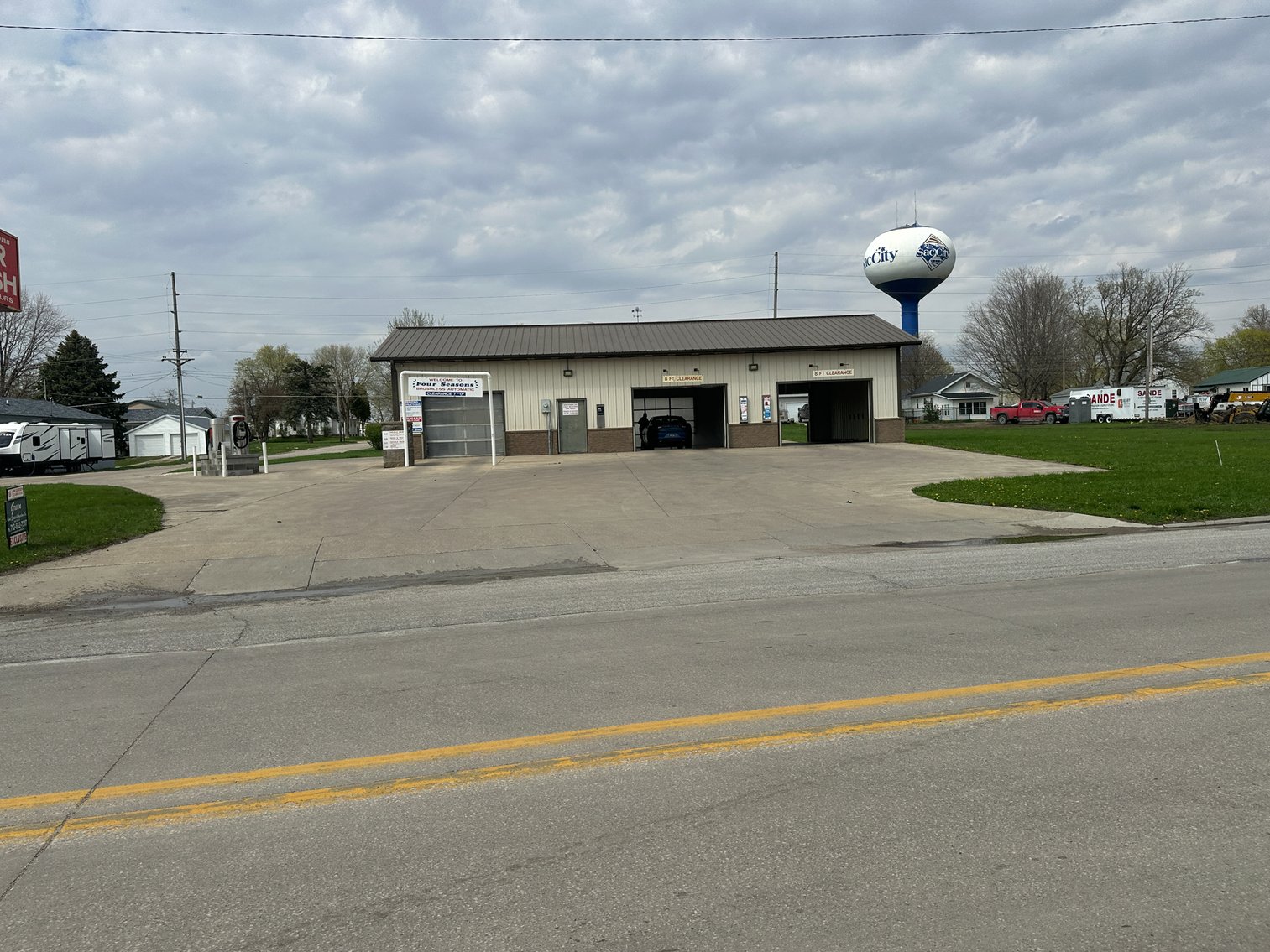 Image for Four Seasons Car Wash For Sale!