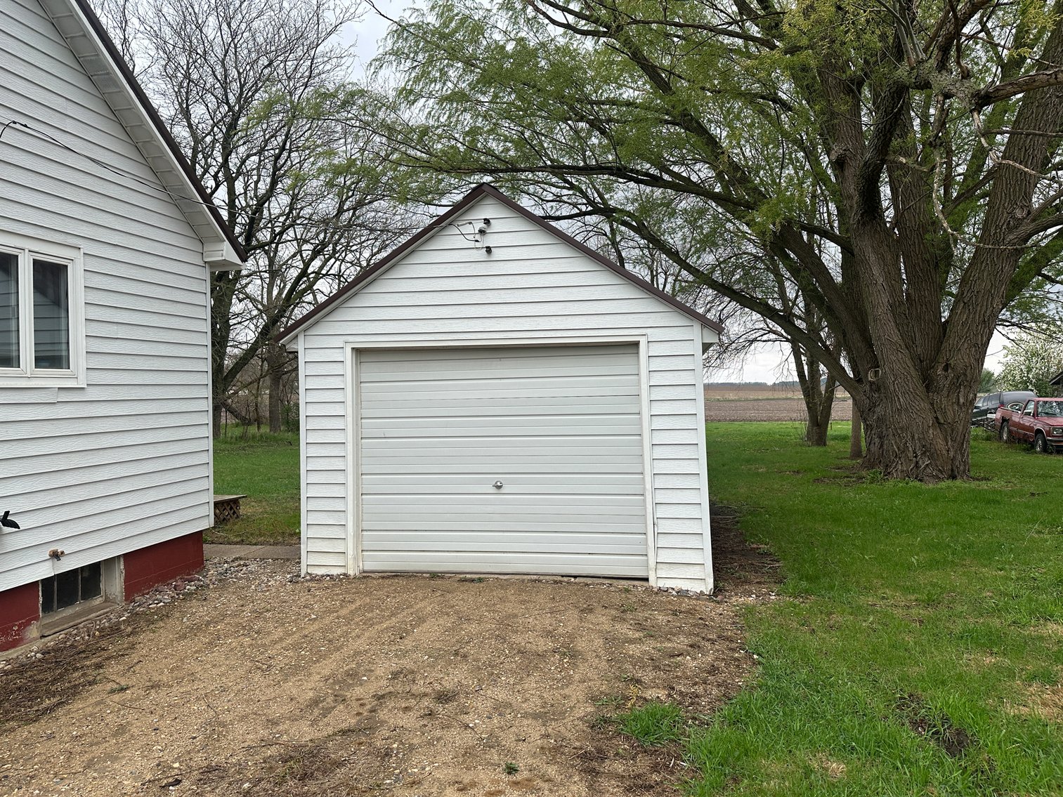 Image for 107 E South Street, Early!