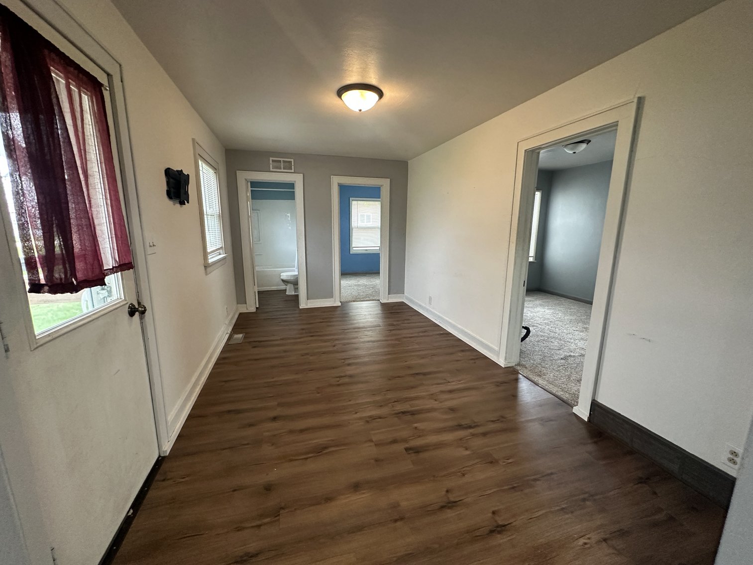 Image for 107 E South Street, Early!