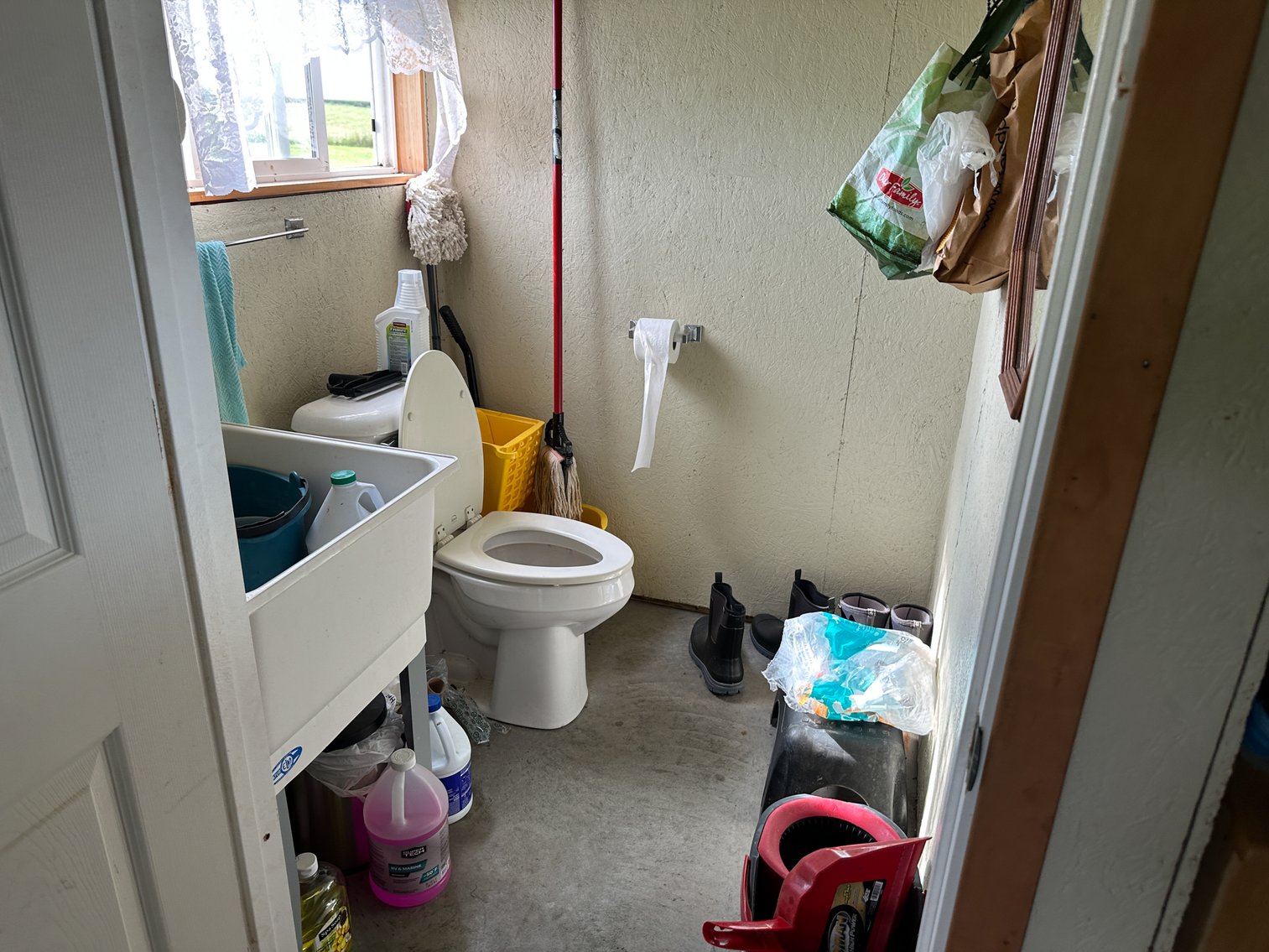 Image for 2070 Rolf Avenue, Sac City!