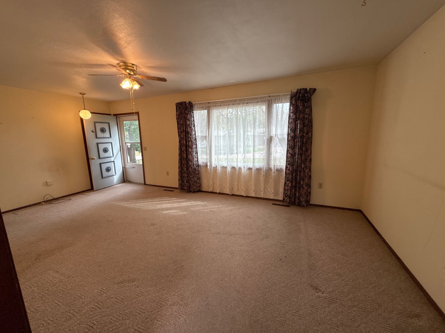 Image for Online Only Lake View Real Estate Auction!