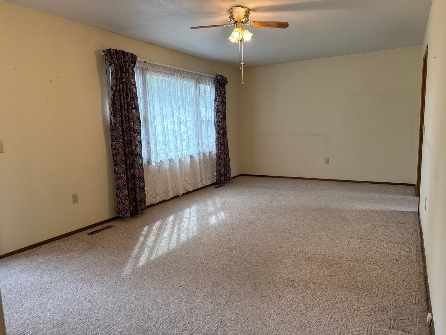 Image for Online Only Lake View Real Estate Auction!