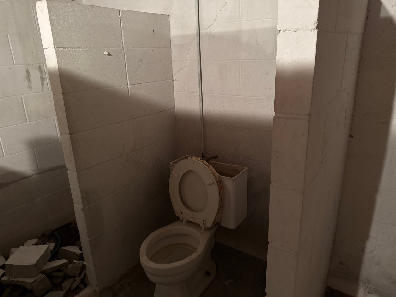 Image for Online Only Lake View Real Estate Auction!