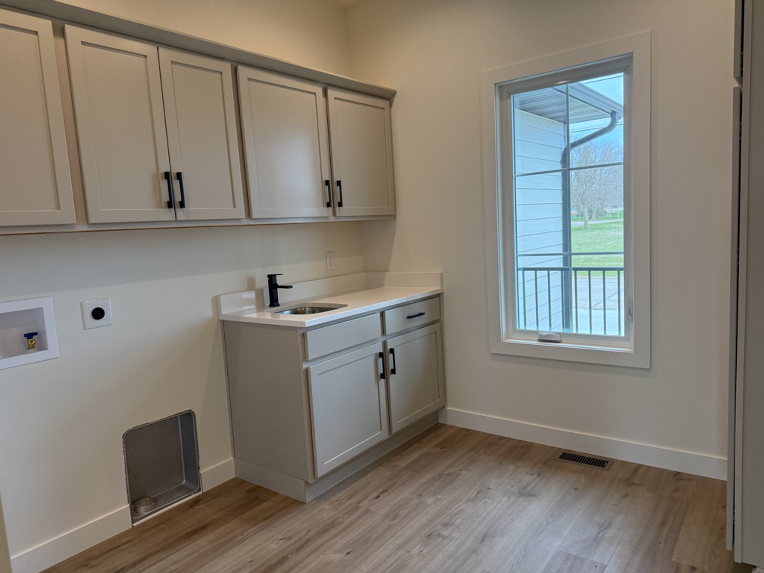 Image for 413 E Ahrens Street, Sac City!