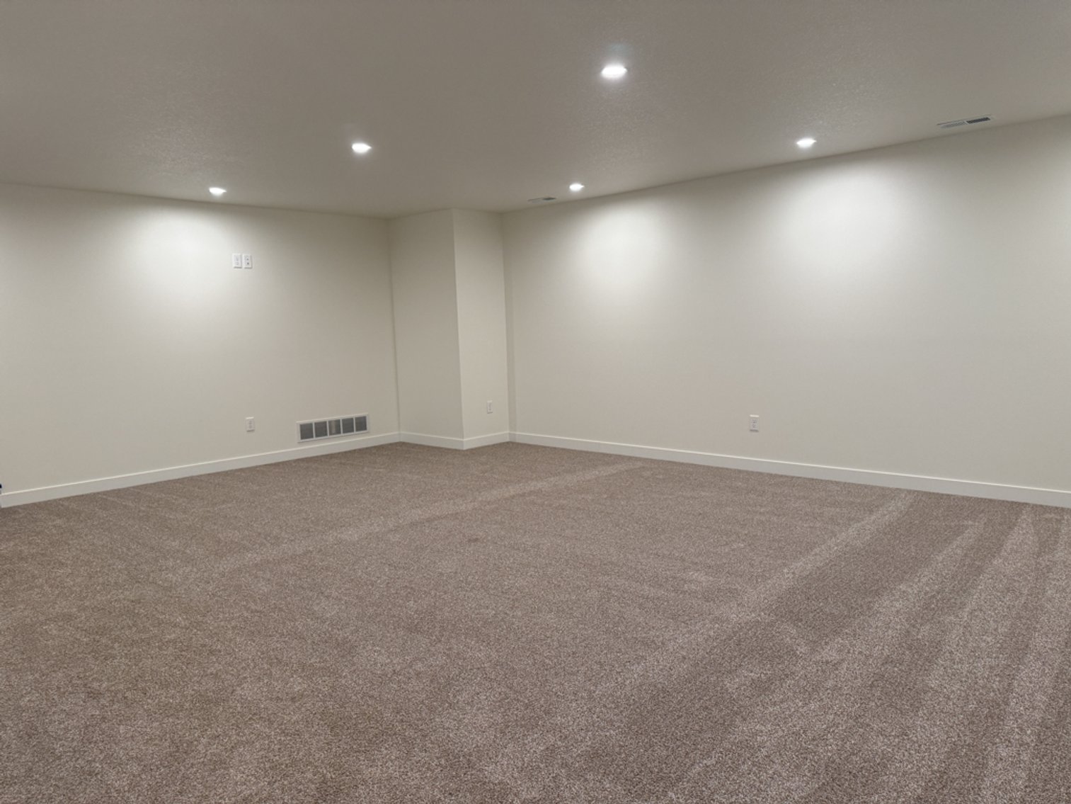 Image for 413 E Ahrens Street, Sac City!