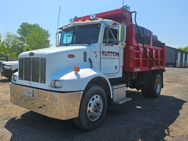 Image for 2003 Peterbilt 330 Dump Truck