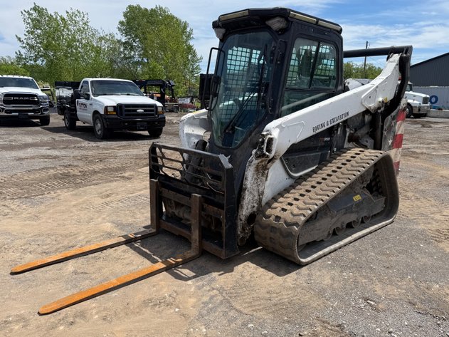 Image for 2023 Compact Track Loader