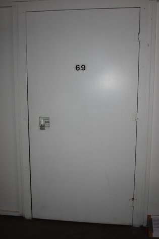 Image for Contents of Unit LL-69: 8' x 12'