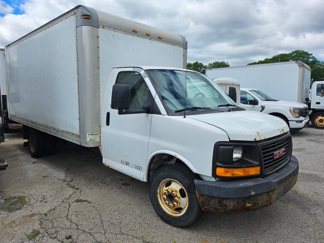 Image for 2005 GMC Savana Van