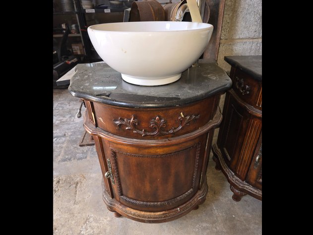 Image for Warehouse/ Home Building Materials & Estate Items