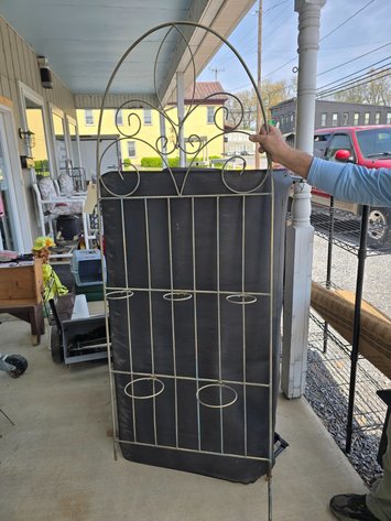 Image for Garden or Porch trellis 6 ft/ holds small floerr pots