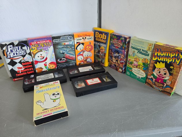 Image for VHS TAPES, 12