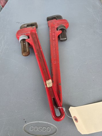 Image for Pipe wrenches, #18. (2)