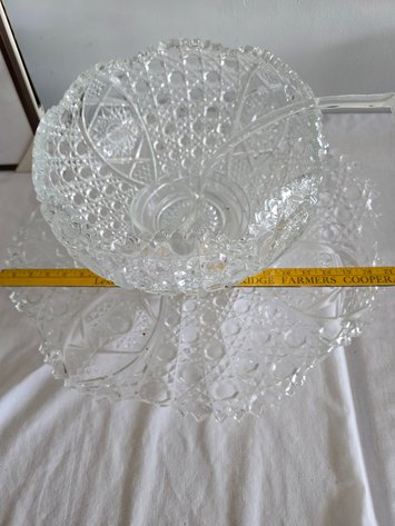 Image for 21 inch punch bowl, tray GLASS LADLE