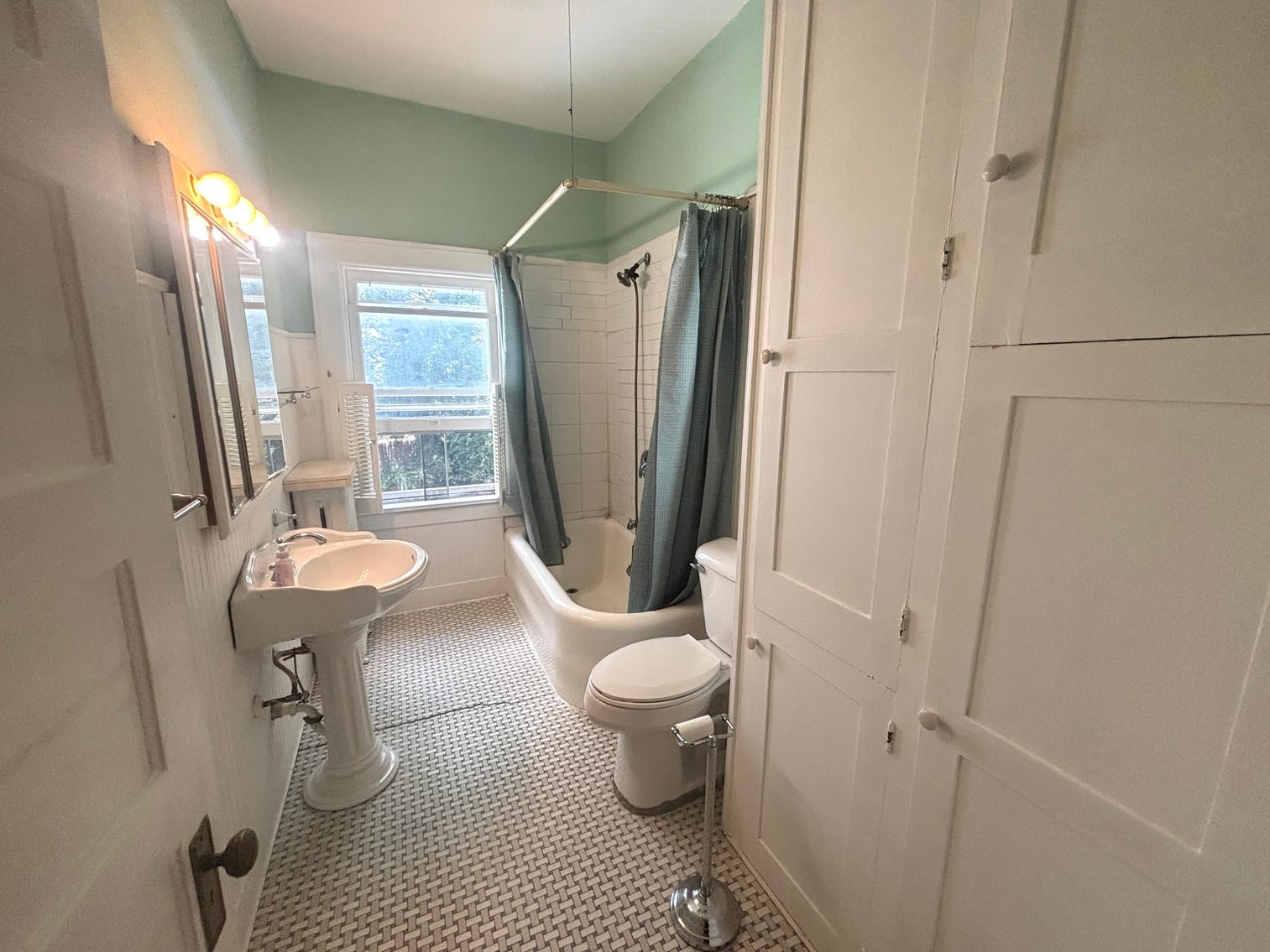 Image for 2410 Robinwood Avenue, Toledo, Ohio 43620