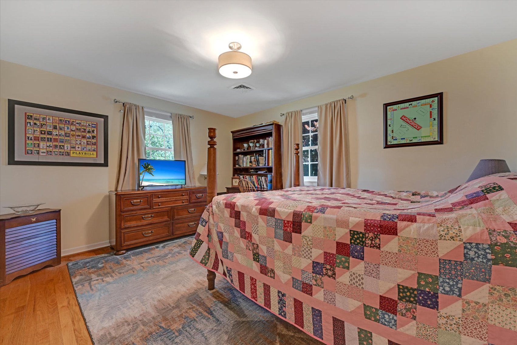 Image for 304 West Orchard Drive - Palmyra