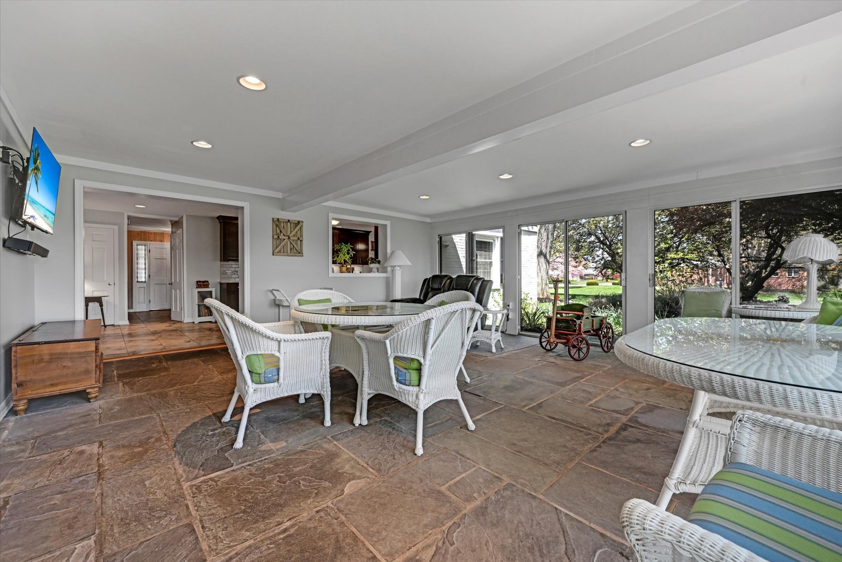 Image for 304 West Orchard Drive - Palmyra