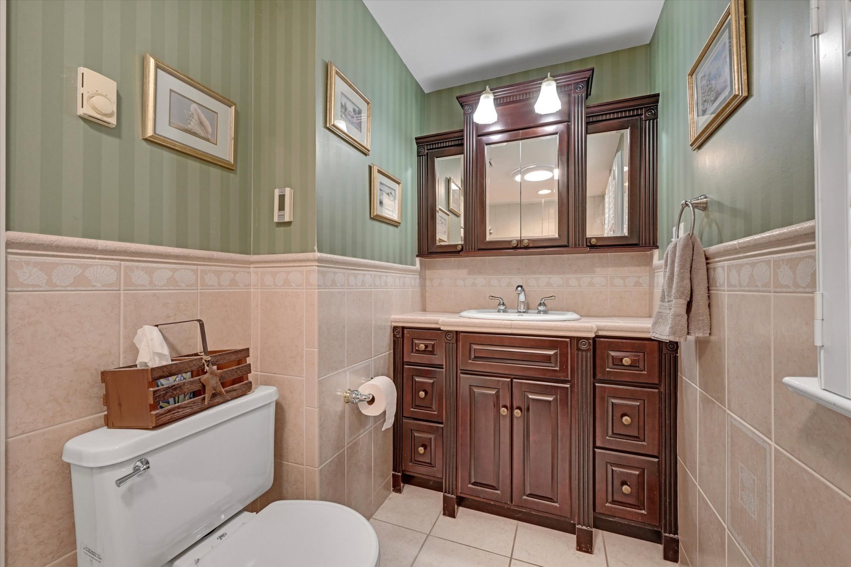 Image for 304 West Orchard Drive - Palmyra