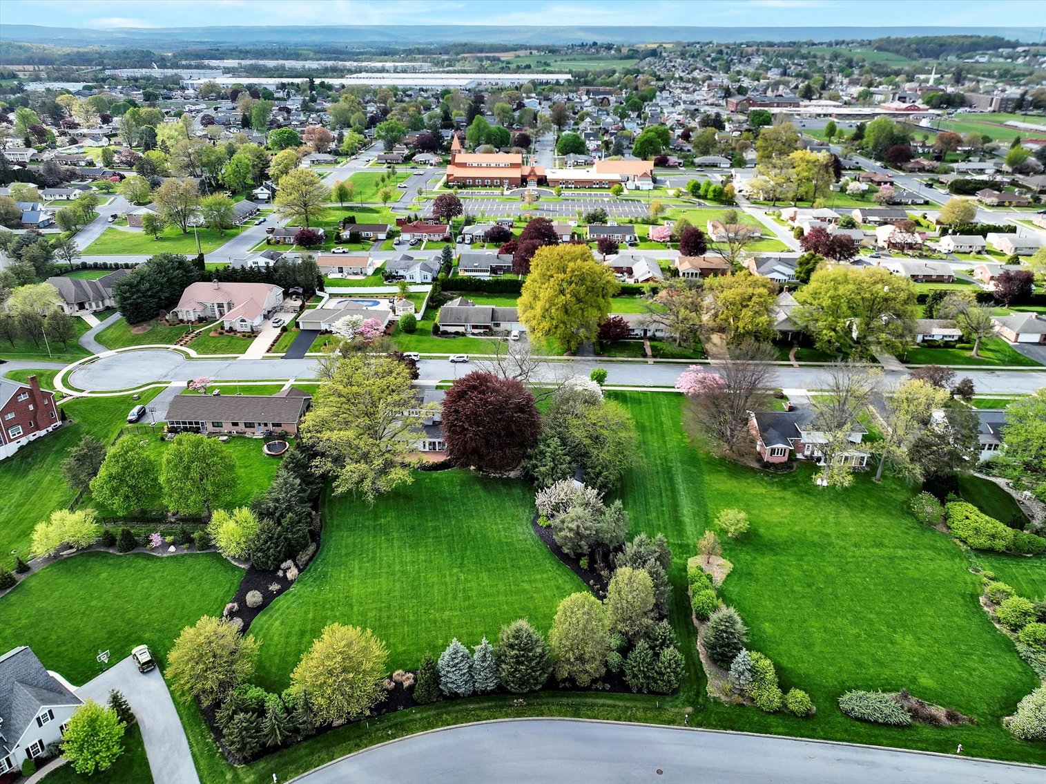 Image for 304 West Orchard Drive - Palmyra