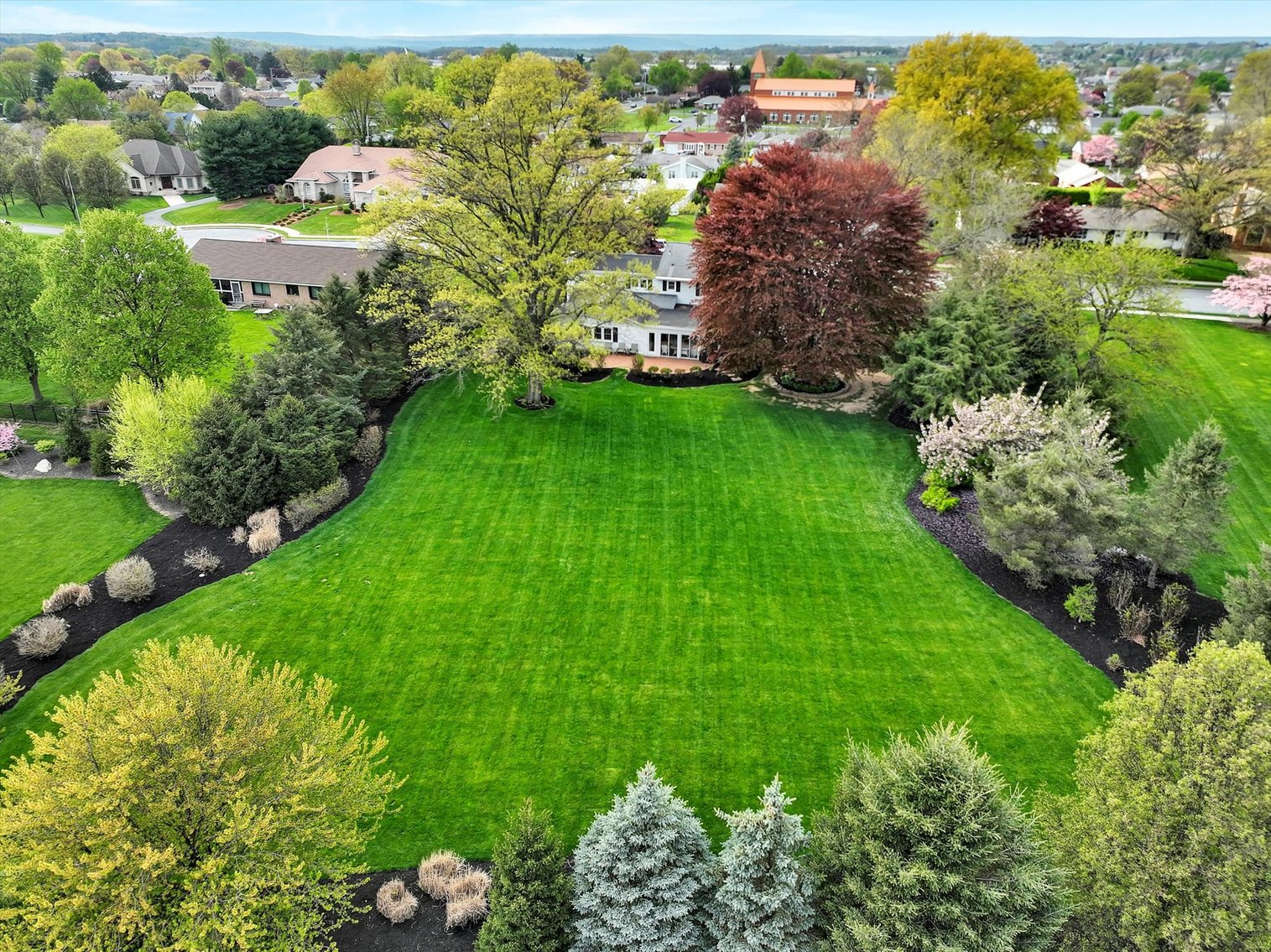 Image for 304 West Orchard Drive - Palmyra