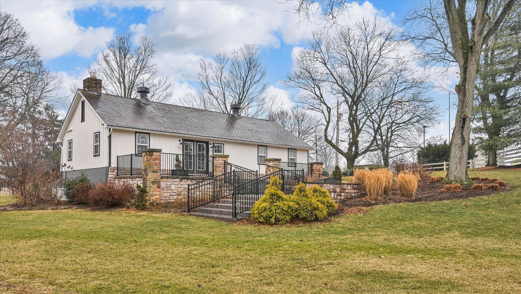 Image for Online Real Estate Auction - Commercial Event Space on (+/-) 4 Acres